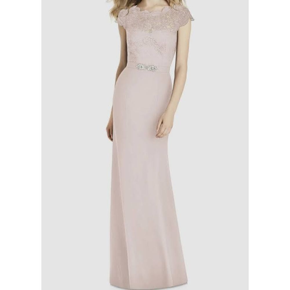 Jennypackham Lace Short Sleeve Gown With Belt